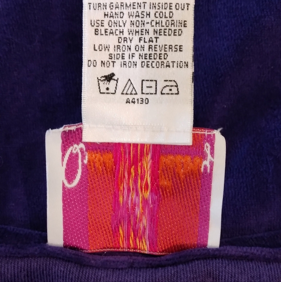 Quackery Factory Purple Velour Rhinestone Embellished Long Sleeve Top Size 2X - Picture 4 of 4